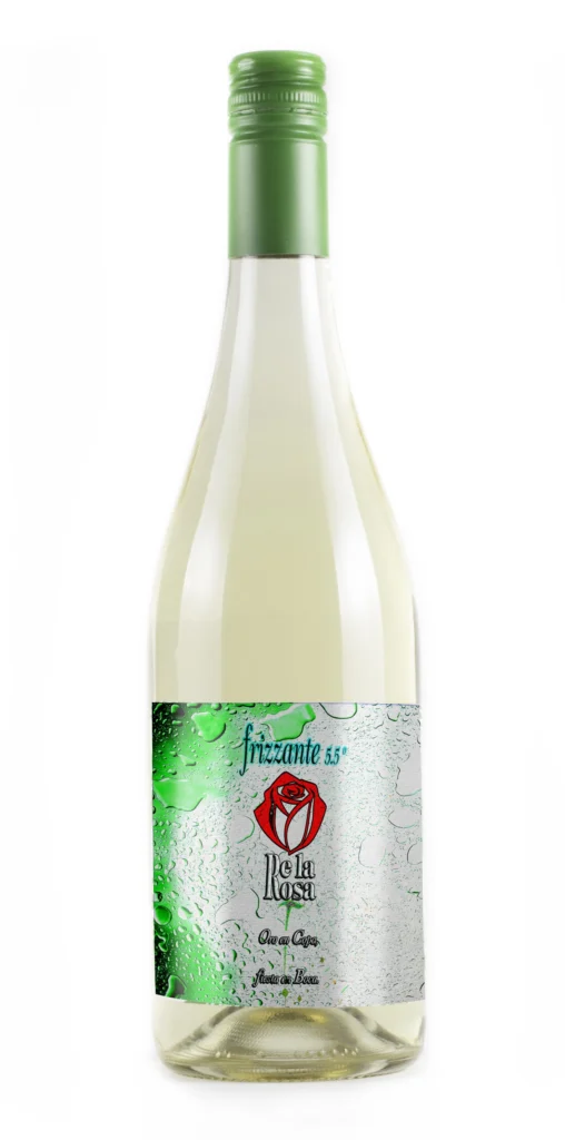 Etiqueta de vino frizzante blanco De la Rosa, diseño moderno con rosa blanca y fondo claro. Distribuciones De la Rosa.